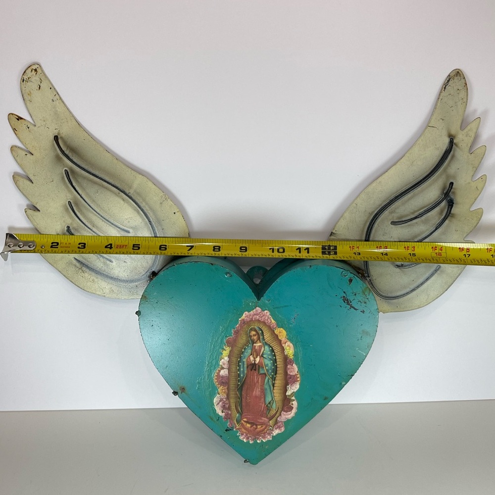 Rustic tin metal heart with wings, Our Lady of Guadalupe - Picture 4 of 9